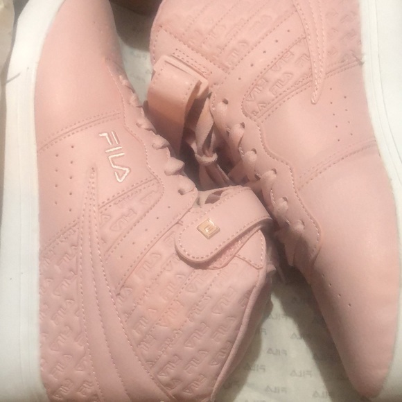 Fila Tennis Shoes - Picture 2 of 5